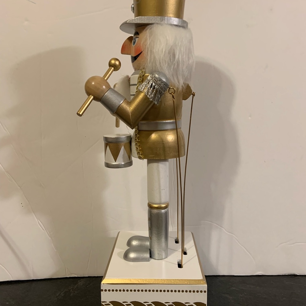 Nutcracker drummer music box - Picture 6 of 8